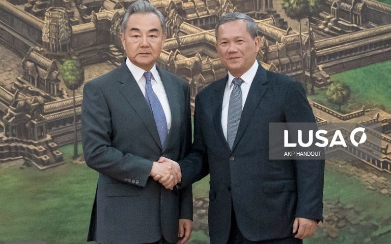 China apela ao Camboja para “erradicar totalmente” centros de burla