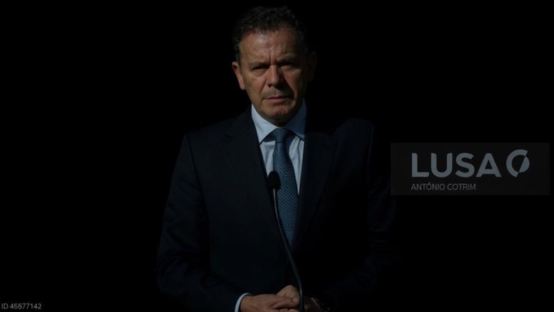 Montenegro considera que só razões políticas impedirão acordo sobre lei laboral