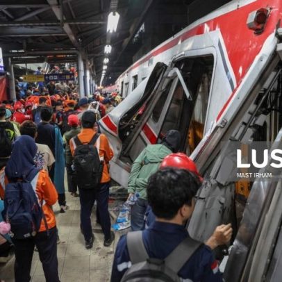 Número de mortos por colisão de comboios na Indonésia sobe para 14