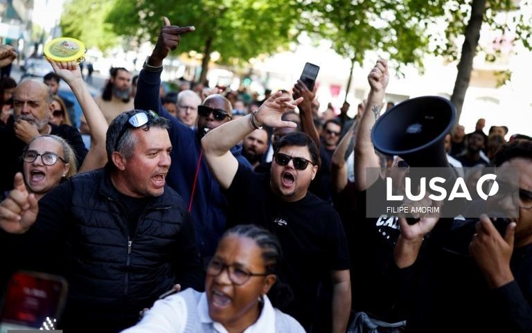 Uber afirma operação a correr normalmente, apesar de protestos de motoristas