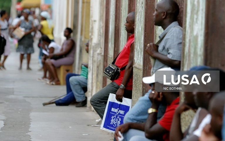 Desemprego em Cabo Verde desceu para 4,9% no segundo semestre de 2025