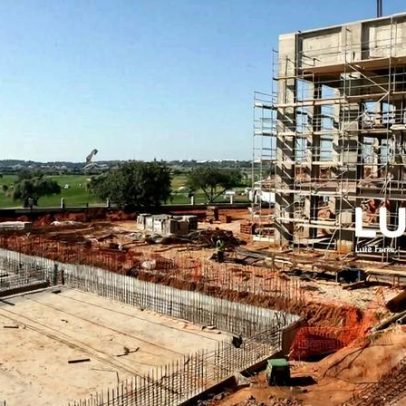 Licenças de construção e reabilitação habitacional caem 15,9% até fevereiro