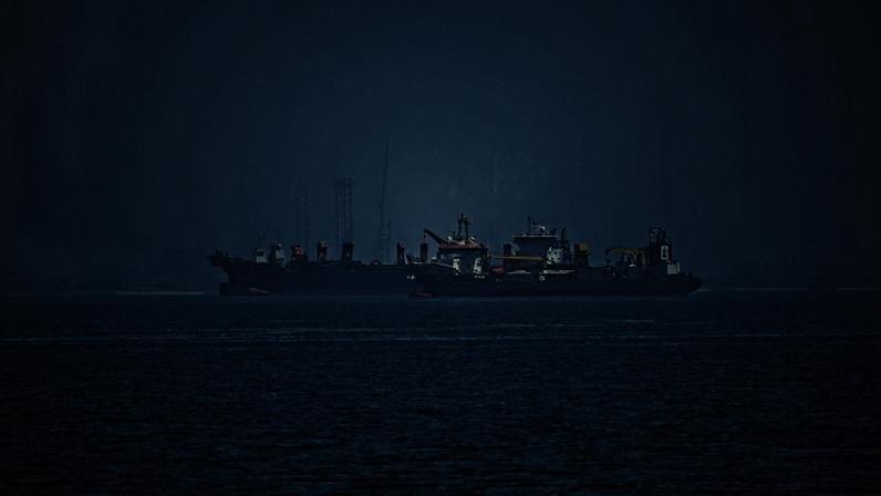 Irão apreende navios em Ormuz apesar de novo cessar-fogo