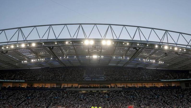 Adepto do Nottingham Forest morre após jogo contra o FC Porto