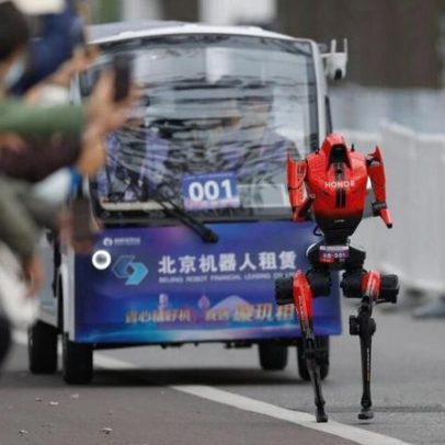 Robô humanoide vence meia-maratona em Pequim e bate recorde mundial humano