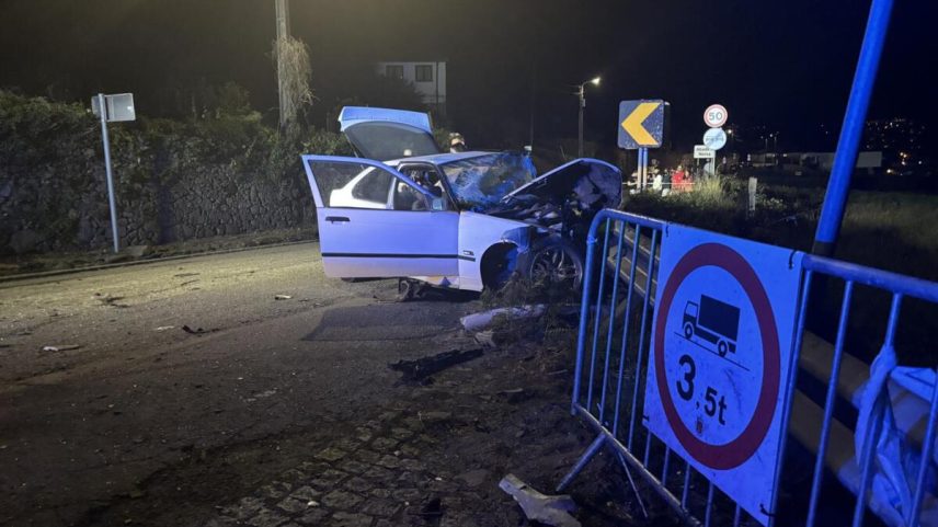 Choque frontal em Barcelos deixa dois feridos, um grave