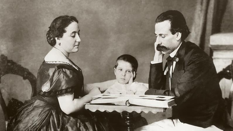 Camilo viveu sempre como inquilino, mudando entre várias casas