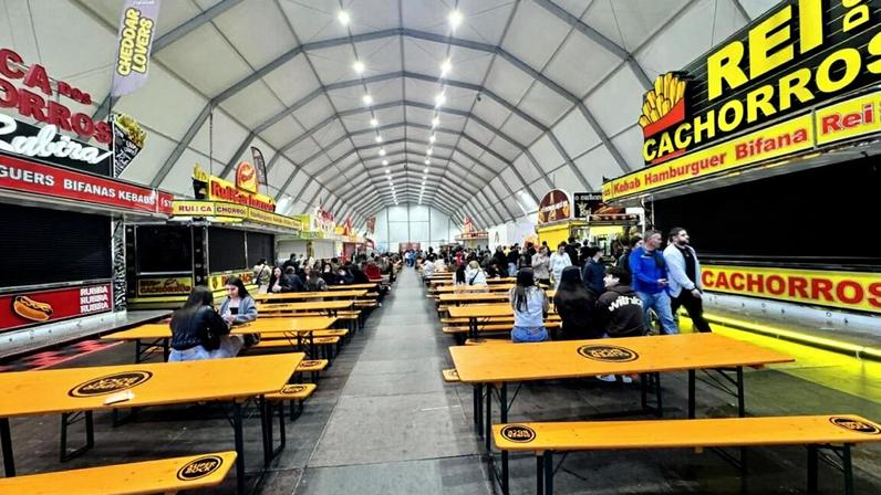 Restauração da Feira de Março fica encerrada após protesto