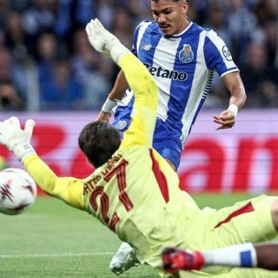 Porto empata com Nottingham na primeira mão dos quartos de final