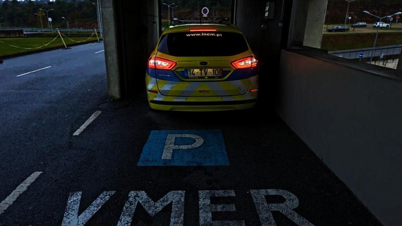 Falta de médicos deixa viaturas de emergência paradas por dez mil horas