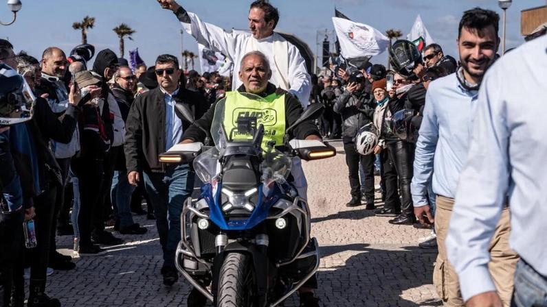 Motards celebram dia especial em Espinho com missa presidida pelo bispo do Porto
