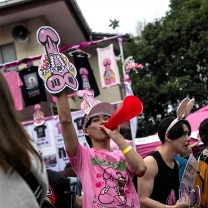 Desfile no Japão visa combater estigma associado ao sexo