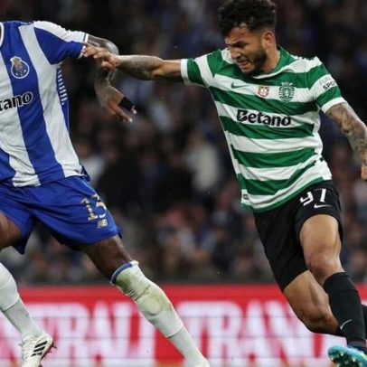 Suárez garante estar perto do título após eliminar FC Porto