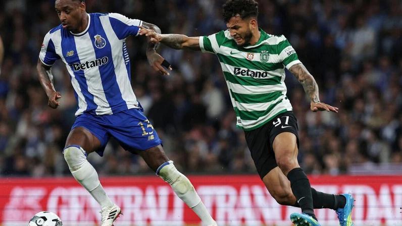 Suárez garante estar perto do título após eliminar FC Porto