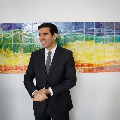 Estado pode apoiar comunicação social sem criar dependência, afirma ministro