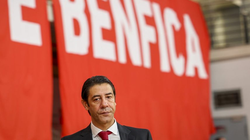 Benfica SAD encaixa 65 milhões de euros em obrigações com procura 1,36 vezes superior à oferta