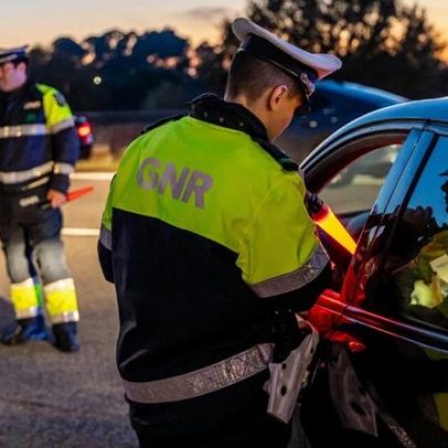 Condutor alcoolizado tenta corromper militares da GNR com 100 euros