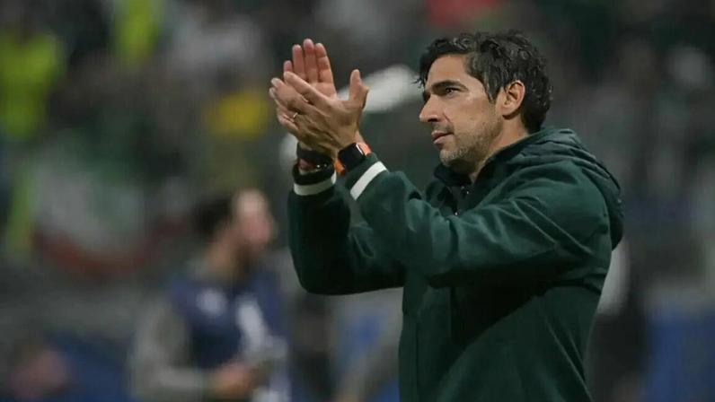 Abel Ferreira cumpriu suspensão
