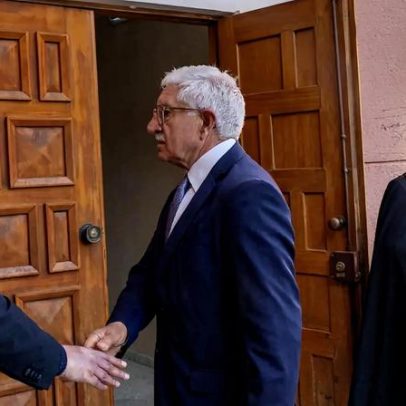 Ex-autarca de Montalegre recusa falar no início do julgamento por corrupção