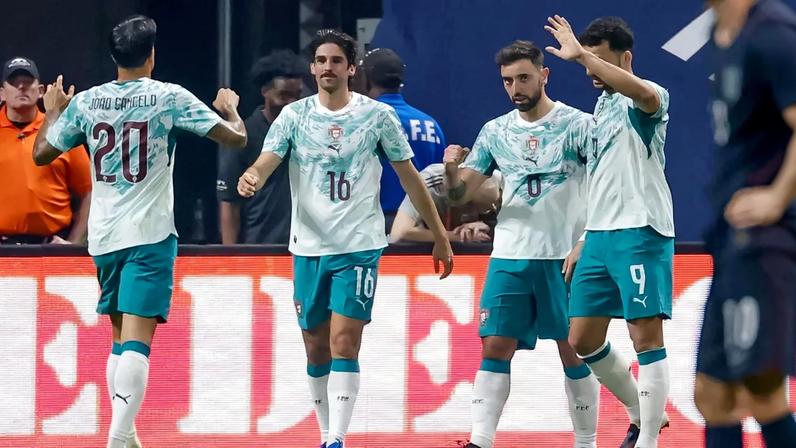 O presidente da Federação Italiana de Futebol, Gabriele Gravina