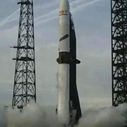 Blue Origin lança New Glenn reutilizado, falha órbita de satélite