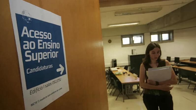 Aumento do número mínimo de provas de ingresso apontado como um dos fatores de diminuição do número de candidatos