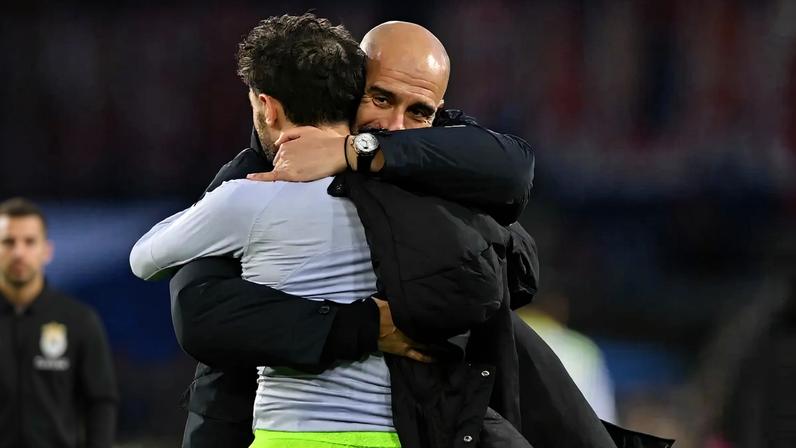 Guardiola é fã assumido do estilo de jogo e Bernardo Silva
