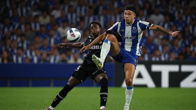 Nehuén Pérez ainda pode voltar a jogar pelo F. C. Porto esta época