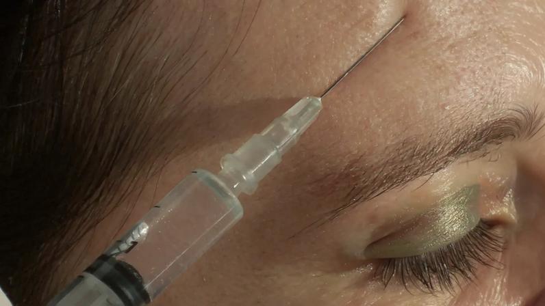 Imagem de contexto do artigo Campanha alerta para riscos de botox e ácido hialurónico aplicados por quem não está habilitado