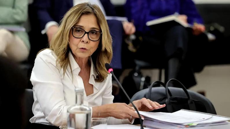 Ministra da Saúde admite falhas na gestão de greves e falta de serviços no INEM