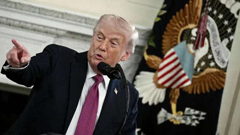 Trump estende cessar-fogo ao cair da noite até que o Irão apresente proposta