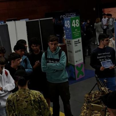 Indústria do calçado participa em feira para captar jovens talentos