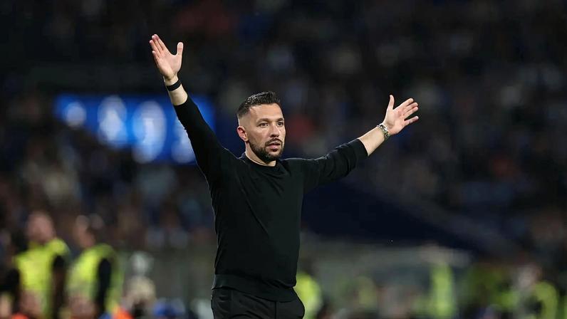 Farioli: é difícil manter lucidez diante de acontecimentos