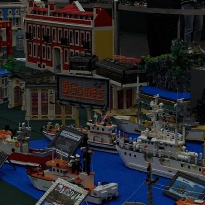 Super Mário montado peça a peça na mega exposição de LEGO em Oeiras