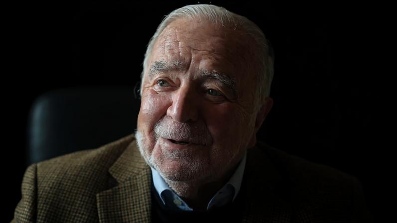 Manuel Alegre alerta: liberdade não se derruba com tanques, palavras de ódio