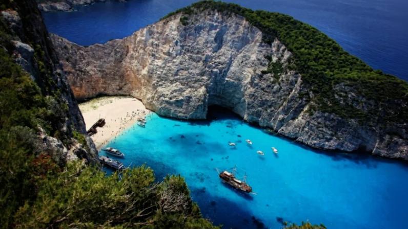 Zakynthos é um dos paraísos naturais costeiros da Grécia