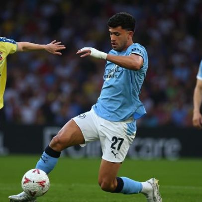 Guardiola elogia Matheus Nunes como um dos melhores laterais direitos do mundo