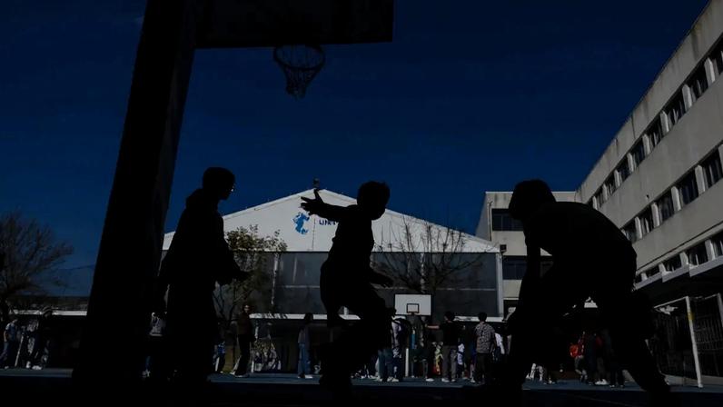 Alguns estabelecimentos de ensino acataram a decisão e o ministério quis saber se a medida tinha provocado mudanças