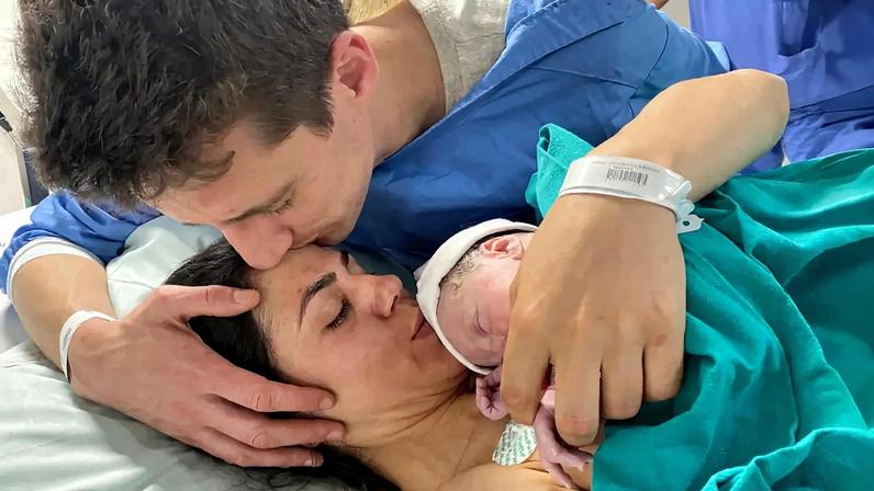 Primeira bebé a nascer no novo bloco de partos de Viana do Castelo