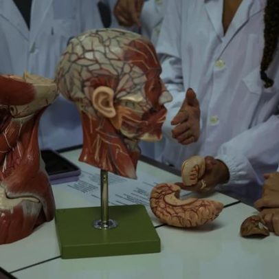 Mais de 1.100 médicos optaram por não tirar especialidade nos últimos três anos