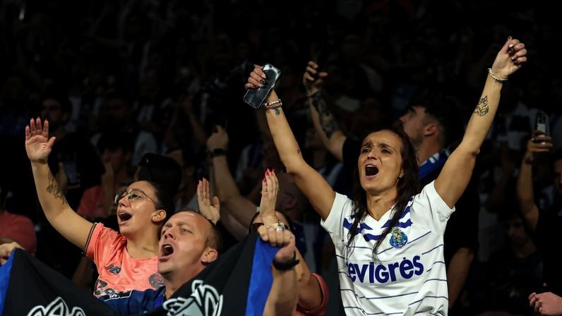 Adeptos portistas vão lotar o Estádio do Dragão