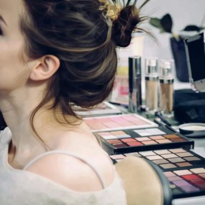 Mais de 60% cosméticos comprados fora da UE não cumprem requisitos, diz Infarmed