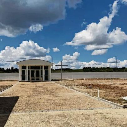 Cemitério abandonado há 25 anos em Carrazeda de Ansiães vai abrir