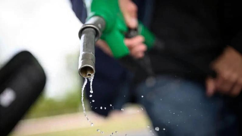 Petróleo, o 'ouro negro' que continua difícil de abandonar