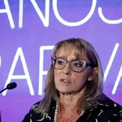 Ministra do Trabalho aponta revisão laboral como uma das três reformas essenciais