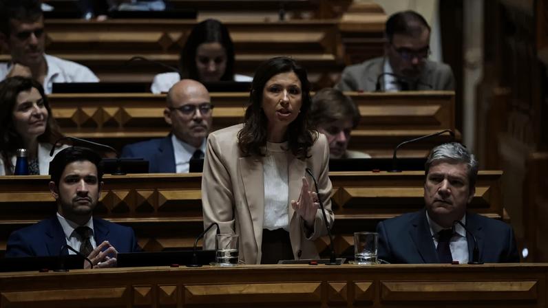 Iniciativa Liberal lamenta greve geral e crítica centrais sindicais