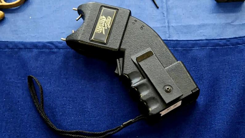 Parlamento rejeita armas não letais para seguranças privados