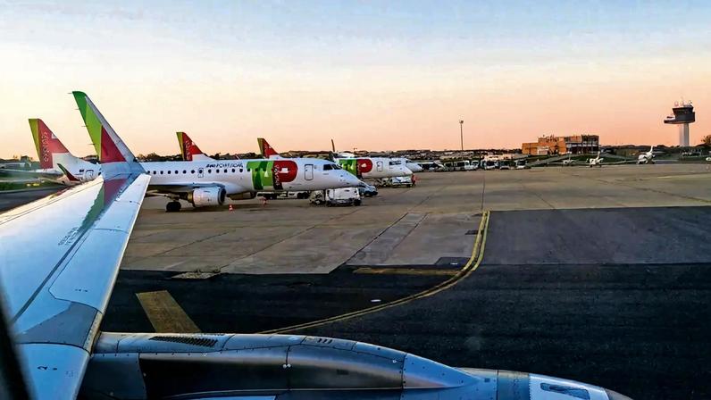 Aeroportos em Portugal podem ficar sem combustível em quatro meses