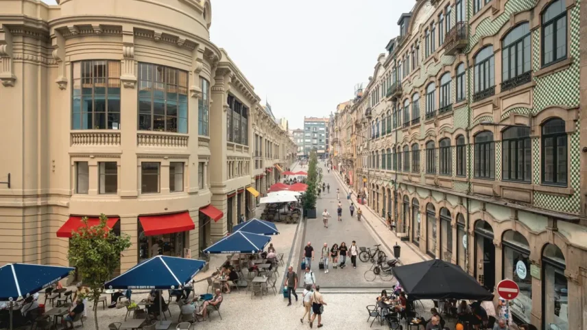 Seis ruas da Baixa do Porto passam a integrar zona de trânsito condicionado