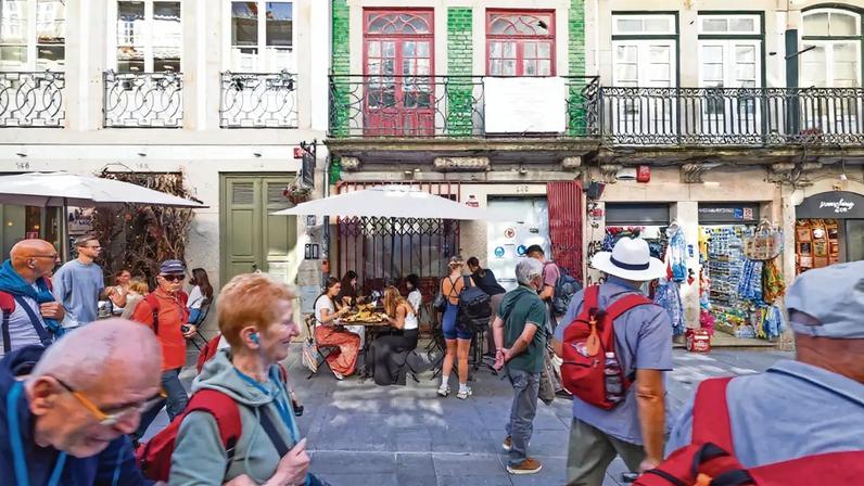 Conflito ameaça férias de portugueses e deixa hotéis em alerta